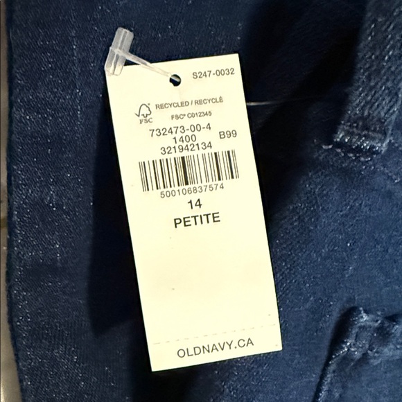 Old Navy Indigo High-Rise Jeans - Picture 4 of 4